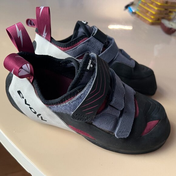 evolv Shaman LV climbing shoes 42 - Picture 1 of 9